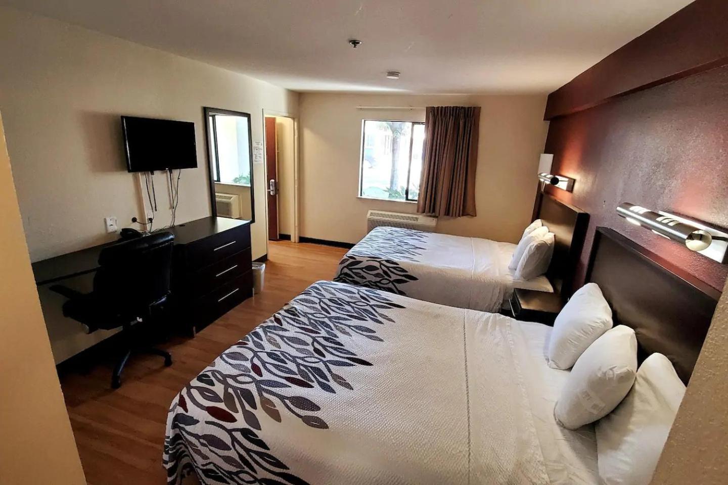 North Highlands Sacramento Inn & Suites מראה חיצוני תמונה